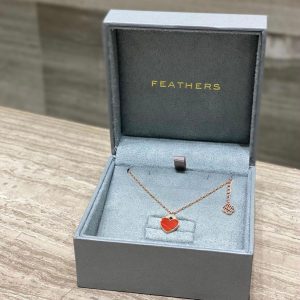 Feathers women’s necklace